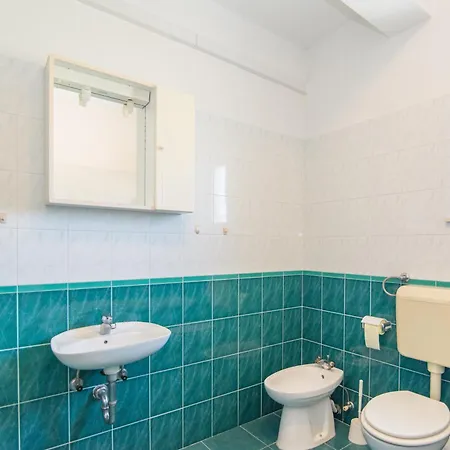 Comfortable Kastel Stafilic With Balcony *