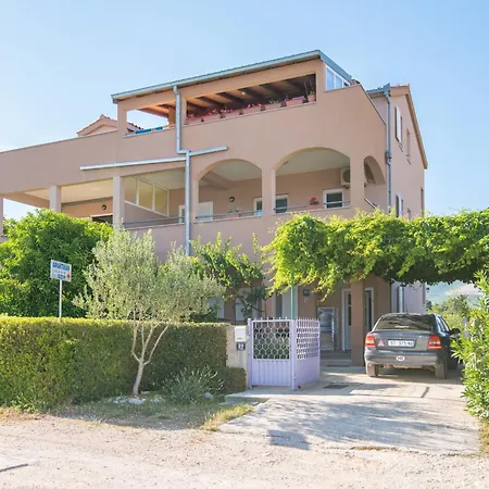 Διαμέρισμα Comfortable Kastel Stafilic With Balcony