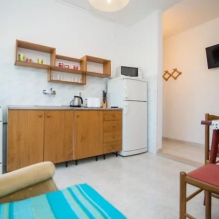 Διαμέρισμα Comfortable Kastel Stafilic With Balcony *