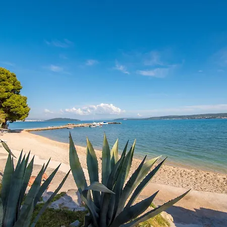 Comfortable Kastel Stafilic With Balcony Apartman *