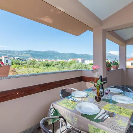 Comfortable Kastel Stafilic With Balcony Apartman *