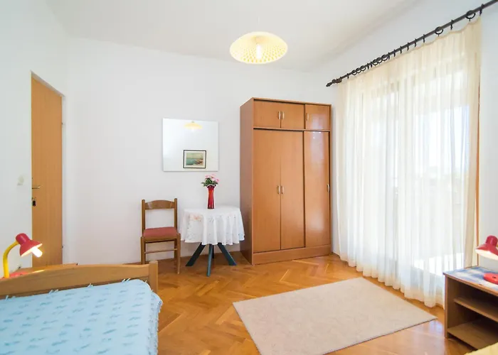Comfortable Kastel Stafilic With Balcony Lejlighed Kaštela