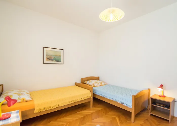 Comfortable Kastel Stafilic With Balcony Apartment